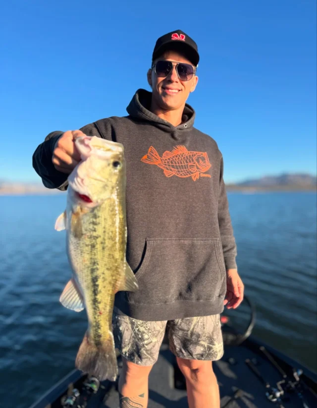 Another great trip with the @flyinhawaiian1723 today at Roosevelt. He sacked up over 21lbs in the first 45 min of the day. Book your trips today www.fishin48.com#fishaz #instafish #fishingarizona #bassderby #desertfishing #largemouth #bassfishing #bigbass #funfishing #instabass #bigfish #lunkers #arizonafishing #derbyday #bassaddict #eatsleepfish #guideAZ #liveonthewater #arizonabassfishing #tugisthedrug #basstournament #bigfishbullies #daiwausa#bassfishing #largemouthbass